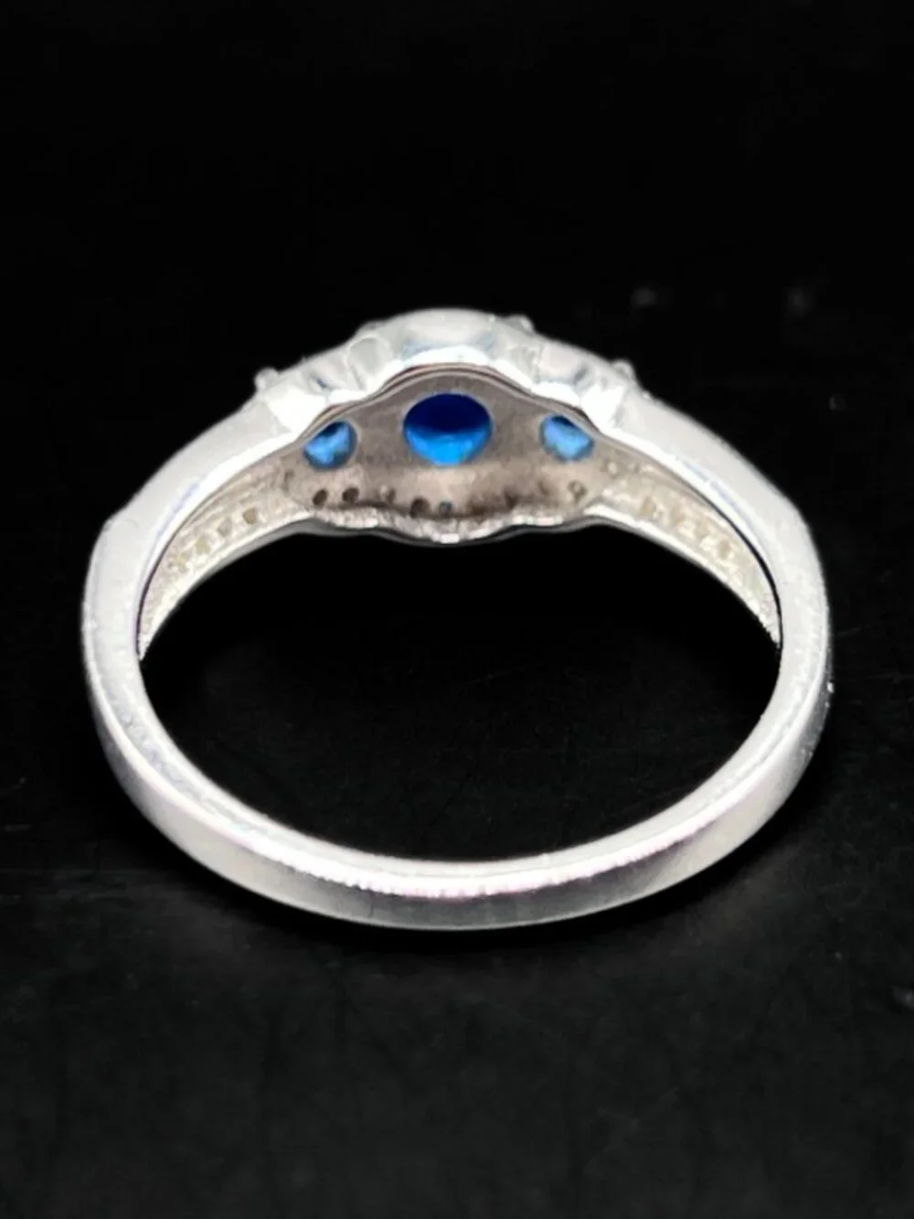 Vintage Blue Kyanite and Iolite Sterling Silver Three-Stone Ring Size 8 Stamped